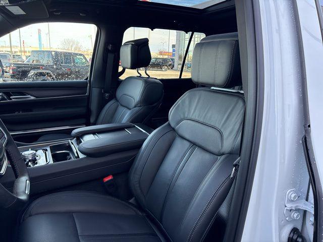 2026 Jeep Grand Wagoneer Summit Obsidian 4x4