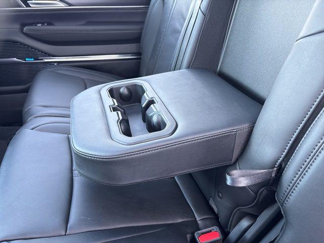 2026 Jeep Grand Wagoneer Summit Obsidian 4x4