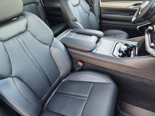 2026 Jeep Grand Wagoneer Limited Reserve 4x4