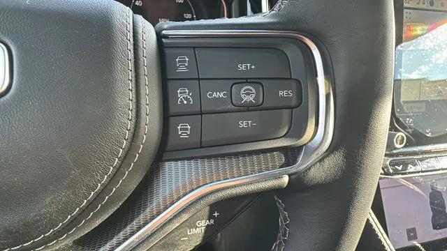 2026 Jeep Grand Wagoneer Summit Obsidian 4x4