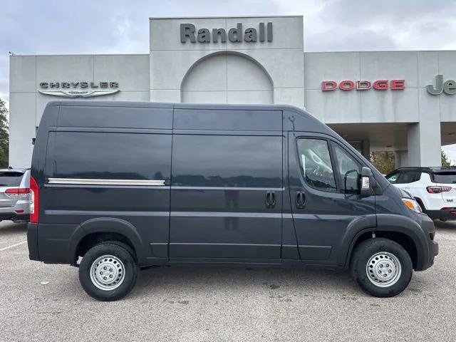 2026 Ram ProMaster Cargo Van Tradesman High Roof 136" WB w/Pass Seat