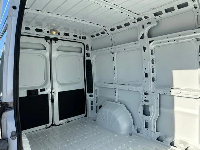 2026 Ram ProMaster Cargo Van Tradesman High Roof 136" WB w/Pass Seat