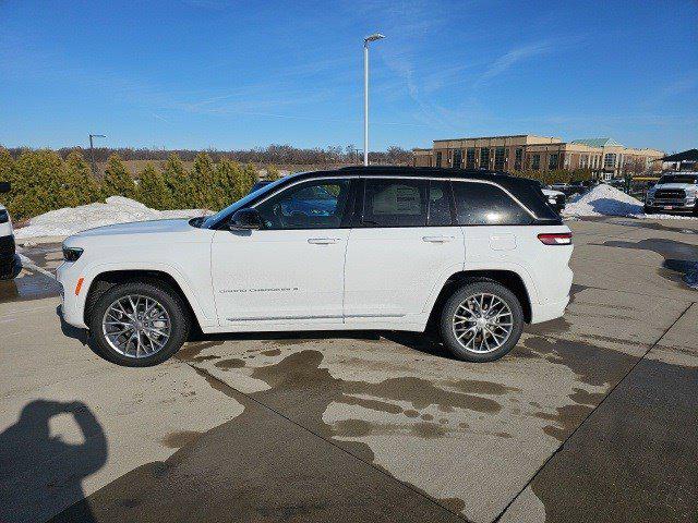 2025 Jeep Grand Cherokee GRAND CHEROKEE SUMMIT 4X4