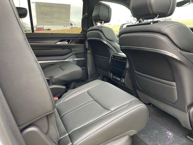 2026 Jeep Grand Wagoneer Summit Obsidian 4x4