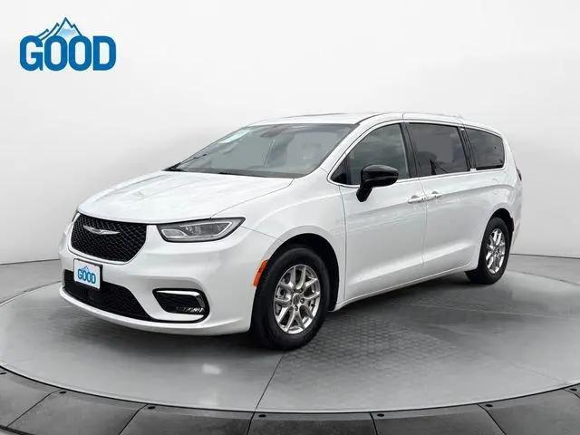 2024 Chrysler Pacifica Touring for sale in Renton, WA