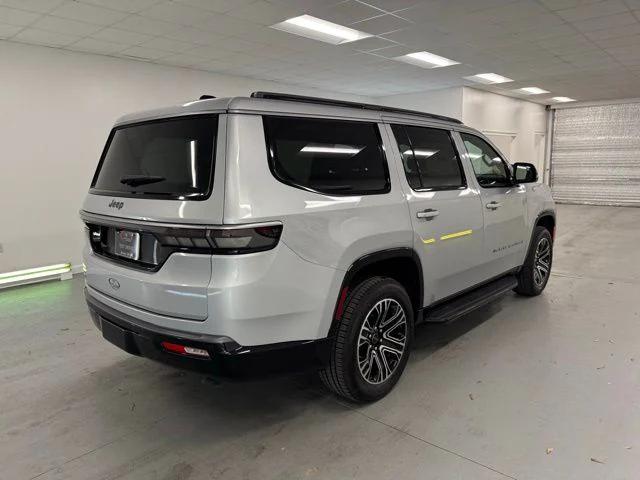 2026 Jeep Grand Wagoneer 4x2