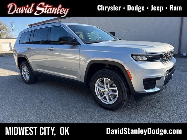 2025 Jeep Grand Cherokee GRAND CHEROKEE L LAREDO 4X4