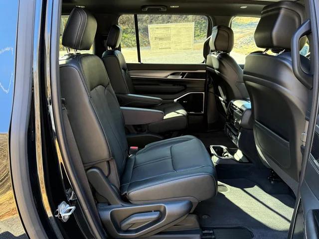 2026 Jeep Grand Wagoneer Limited Altitude 4x4