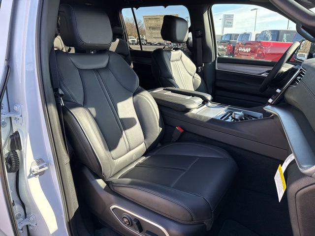 2026 Jeep Grand Wagoneer Limited Altitude 4x4