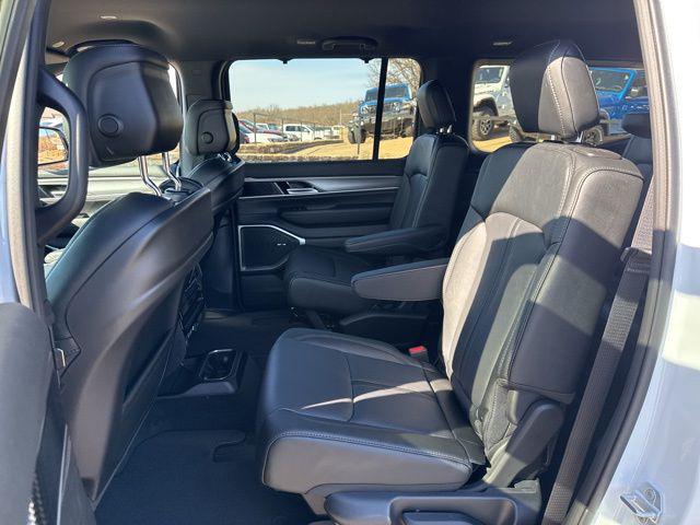 2026 Jeep Grand Wagoneer Limited Altitude 4x4