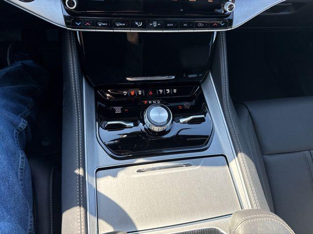 2026 Jeep Grand Wagoneer Limited Altitude 4x4