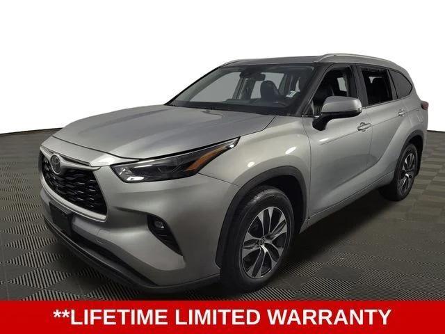 2022 Toyota Highlander XLE 2022 Toyota Highlander XLE
