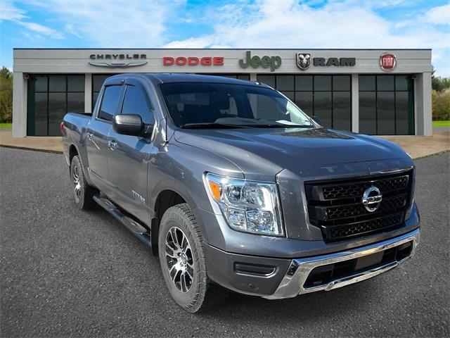 2021 Nissan TITAN Crew Cab SV 4x4 2021 Nissan TITAN Crew Cab SV 4x4