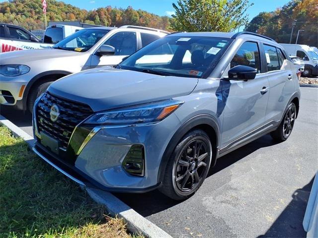 2023 Nissan Kicks SR Xtronic CVT