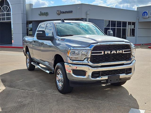 2023 RAM 2500 Tradesman Crew Cab 4x4 64 Box