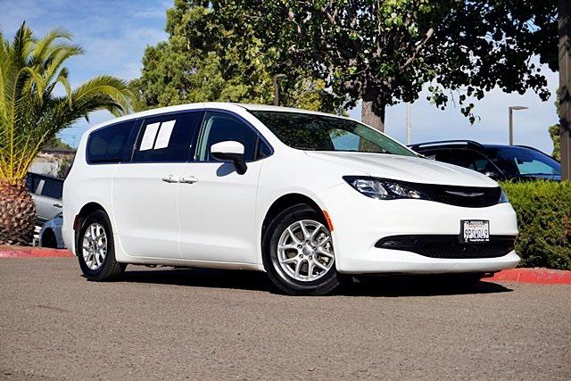 2022 Chrysler Voyager LX 2022 Chrysler Voyager LX