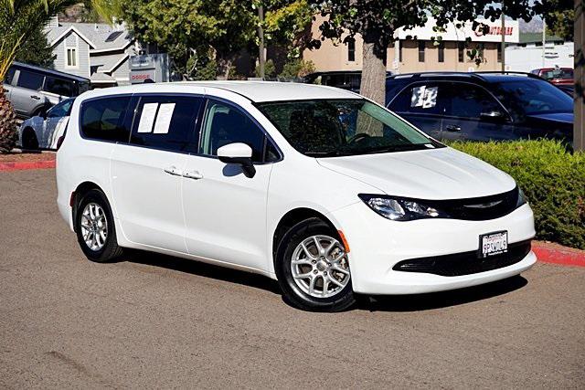 2022 Chrysler Voyager LX 2022 Chrysler Voyager LX