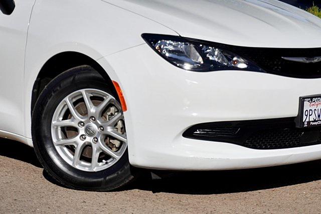 2022 Chrysler Voyager LX 2022 Chrysler Voyager LX