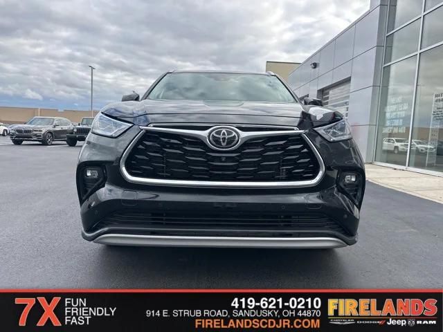 2023 Toyota Highlander Platinum