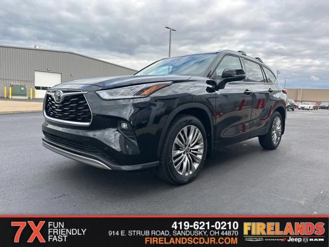 2023 Toyota Highlander Platinum