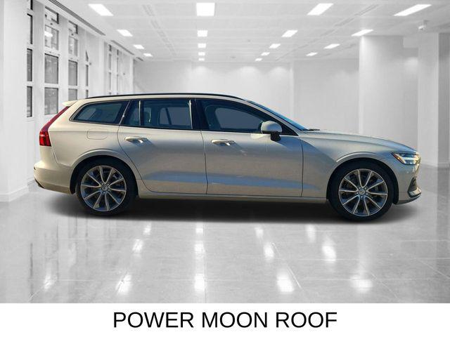 2020 Volvo V60 T5 Momentum 2020 Volvo V60 T5 Momentum