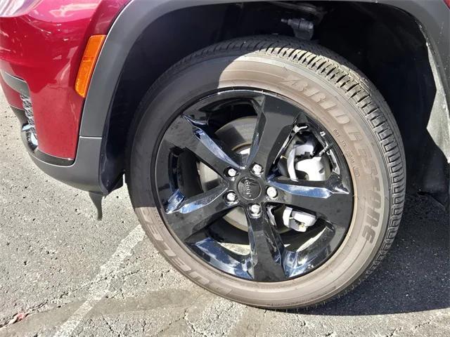 2024 Jeep Grand Cherokee L Altitude 4x4 2024 Jeep Grand Cherokee L Altitude 4x4