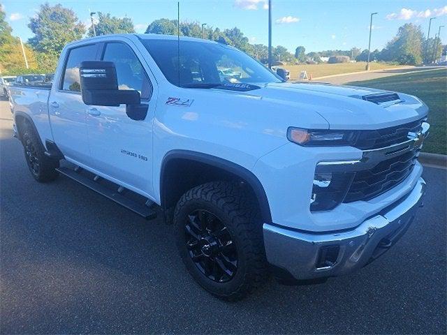 2025 Chevrolet Silverado 2500HD 4WD Crew Cab Standard Bed LT