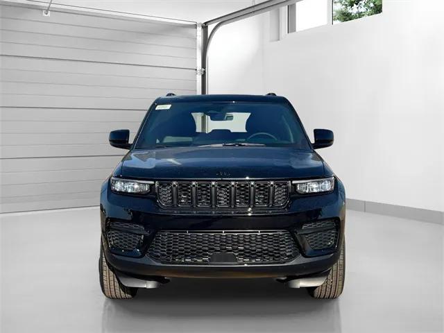 2025 Jeep Grand Cherokee Altitude X 4x4