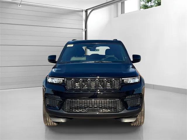 2025 Jeep Grand Cherokee Altitude X 4x4
