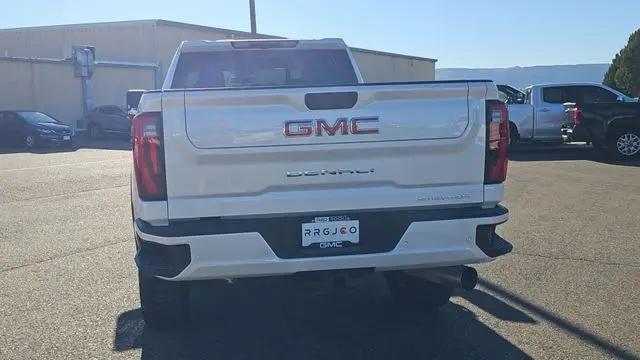 2025 GMC Sierra 2500HD 4WD Crew Cab Standard Bed Denali