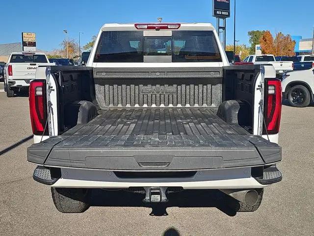2025 GMC Sierra 2500HD 4WD Crew Cab Standard Bed Denali