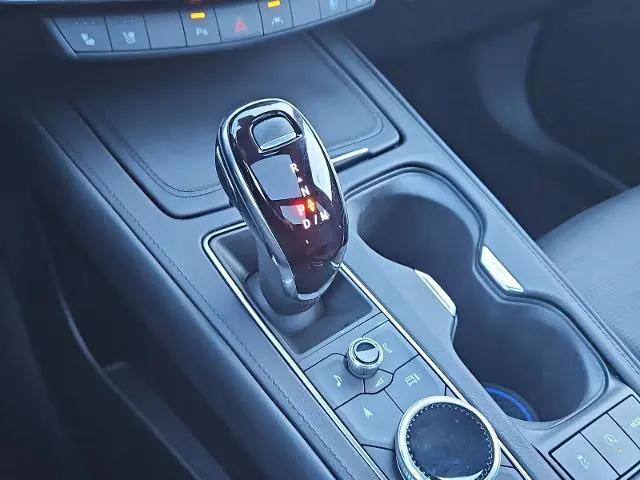 2025 Cadillac XT4 AWD Sport