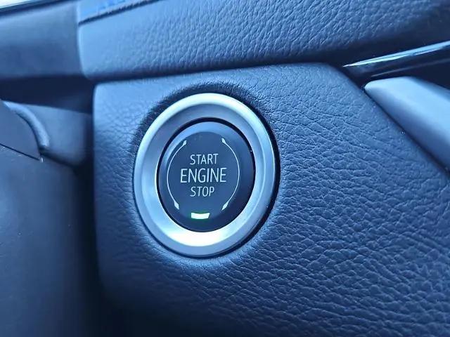 2025 Cadillac XT4 AWD Sport