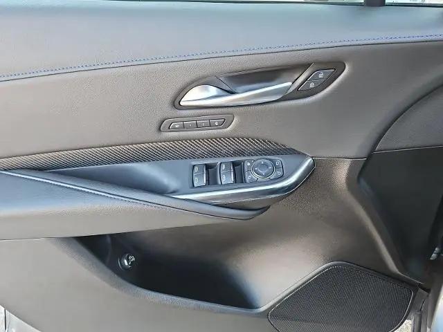 2025 Cadillac XT4 AWD Sport