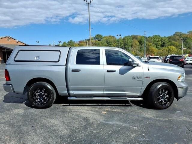 2022 RAM 1500 Classic Tradesman Crew Cab 4x4 57 Box 2022 RAM 1500 Classic Tradesman Crew Cab 4x4 57 Box