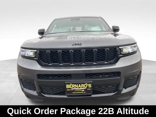 2022 Jeep Grand Cherokee L Altitude 4x4 2022 Jeep Grand Cherokee L Altitude 4x4