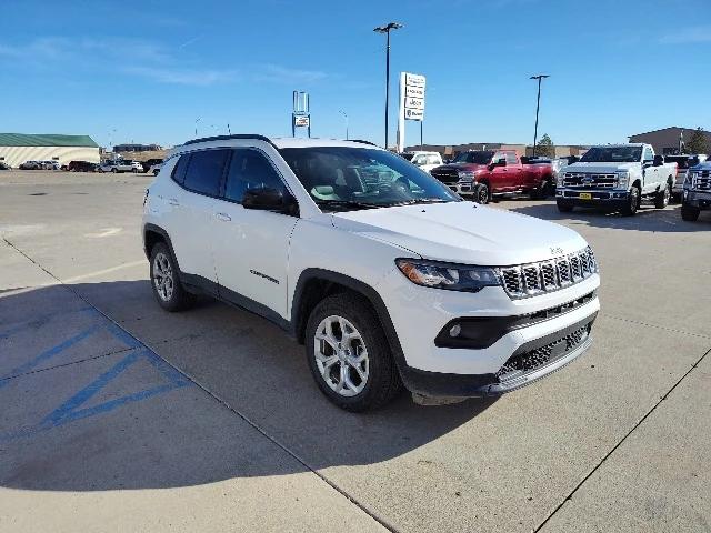 2024 Jeep Compass Latitude 4x4 2024 Jeep Compass Latitude 4x4