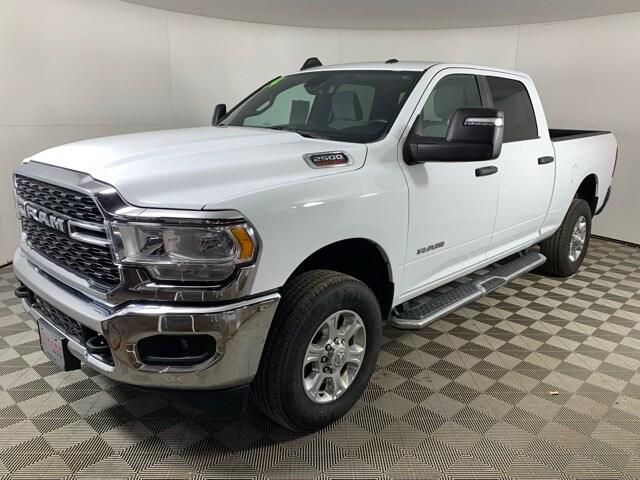 2024 RAM 2500 Big Horn Crew Cab 4x4 64 Box 2024 RAM 2500 Big Horn Crew Cab 4x4 64 Box