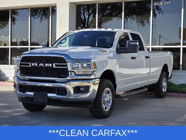 2023 RAM 3500 Tradesman Crew Cab 4x4 8 Box 2023 RAM 3500 Tradesman Crew Cab 4x4 8 Box