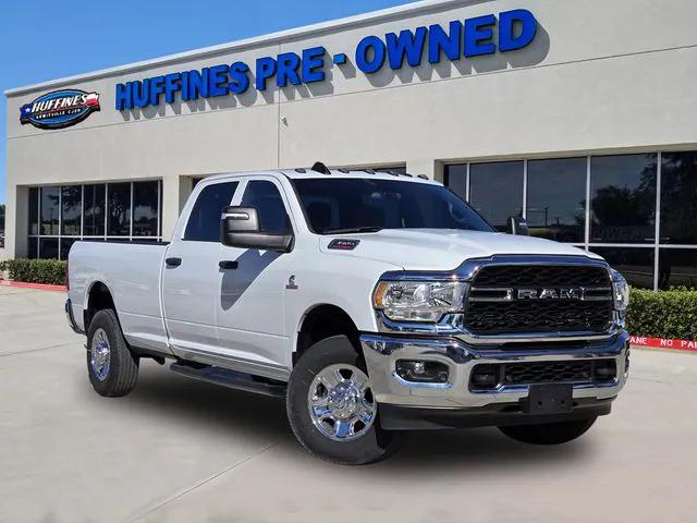 2023 RAM 3500 Tradesman Crew Cab 4x4 8 Box 2023 RAM 3500 Tradesman Crew Cab 4x4 8 Box