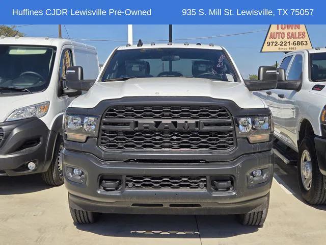 2023 RAM 3500 Tradesman Crew Cab 4x4 8 Box 2023 RAM 3500 Tradesman Crew Cab 4x4 8 Box