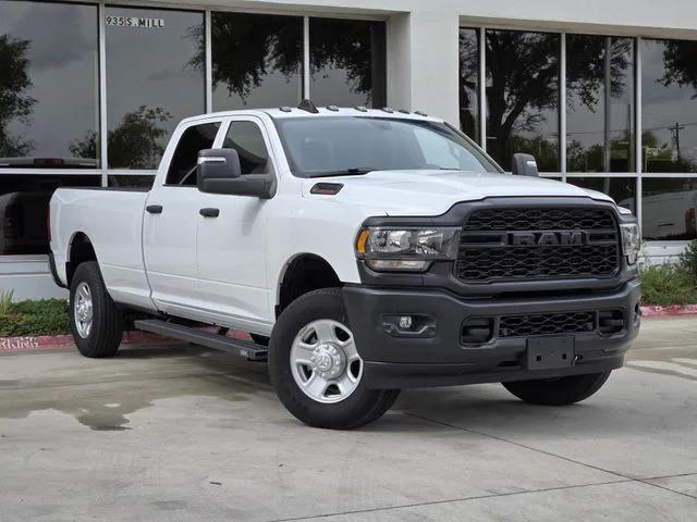 2023 RAM 3500 Tradesman Crew Cab 4x4 8 Box 2023 RAM 3500 Tradesman Crew Cab 4x4 8 Box