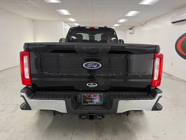 2023 Ford F-350 XLT