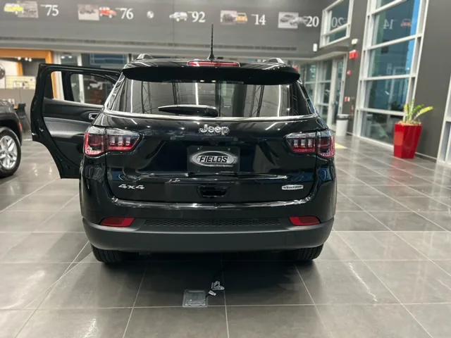 2025 Jeep Compass Latitude 4x4 2025 Jeep Compass Latitude 4x4