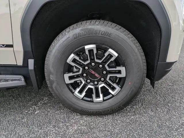 2026 GMC Sierra Standard Range Elevation