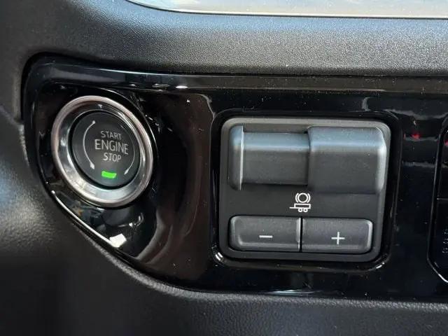 2026 Chevrolet Silverado 1500 4WD Crew Cab Short Bed LT Trail Boss