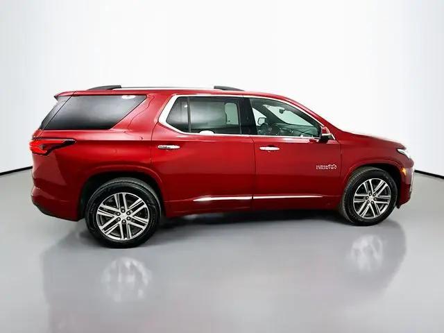 2023 Chevrolet Traverse AWD High Country