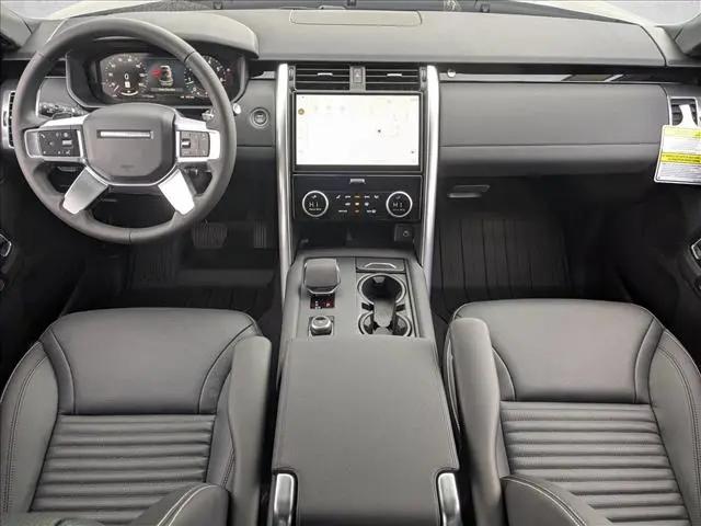 2025 Land Rover Discovery P300 S
