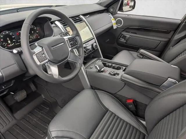 2025 Land Rover Discovery P300 S