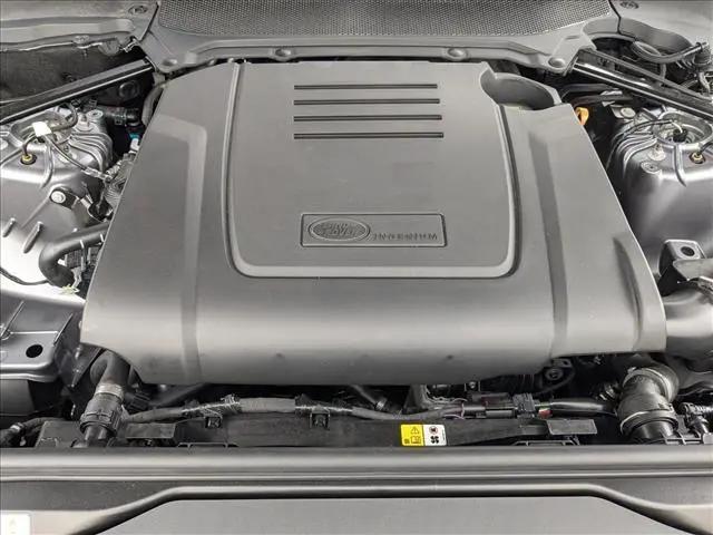 2025 Land Rover Discovery P300 S